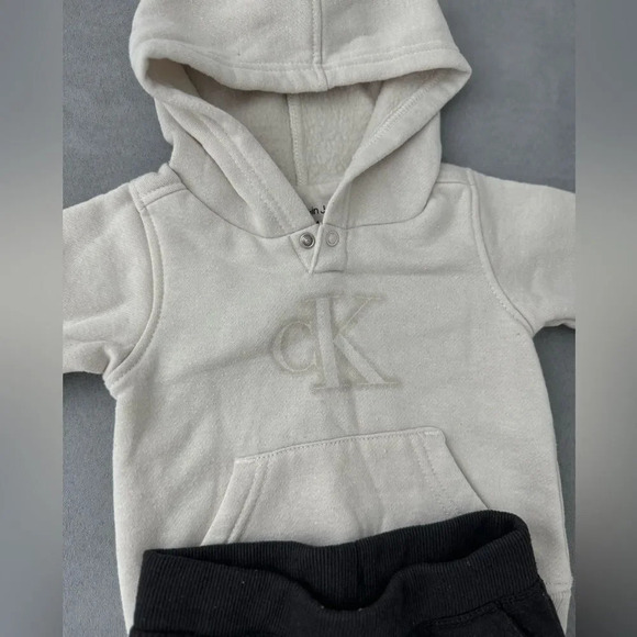Calvin Klein baby matching set - Picture 4 of 6